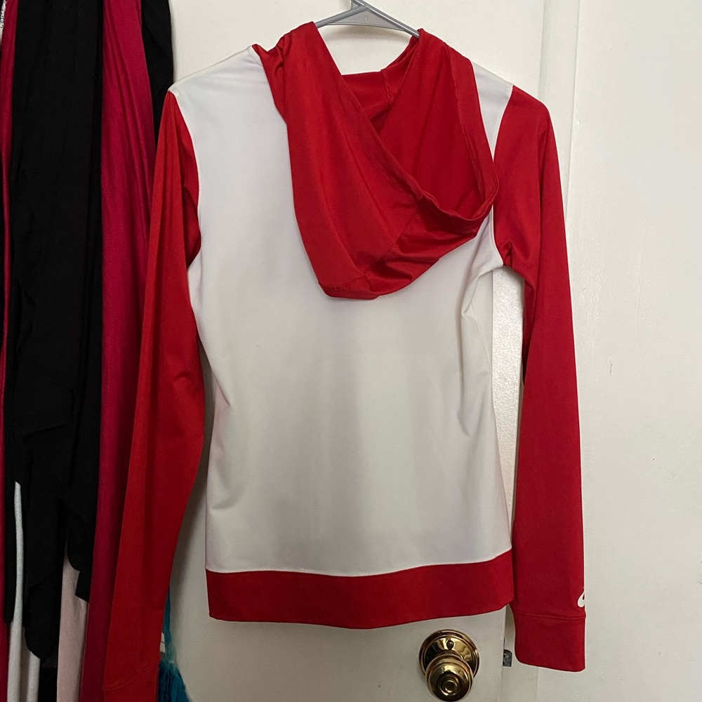 ASICS Sweater - Picture 8 of 9